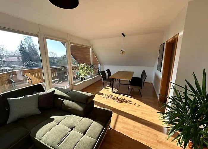 Sonniges & Ruhiges Apartment Mit Balkon Nahe Berlin