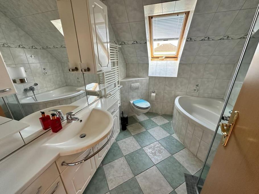 Apartment Sonniges & Ruhiges Mit Balkon Nahe Berlin *
