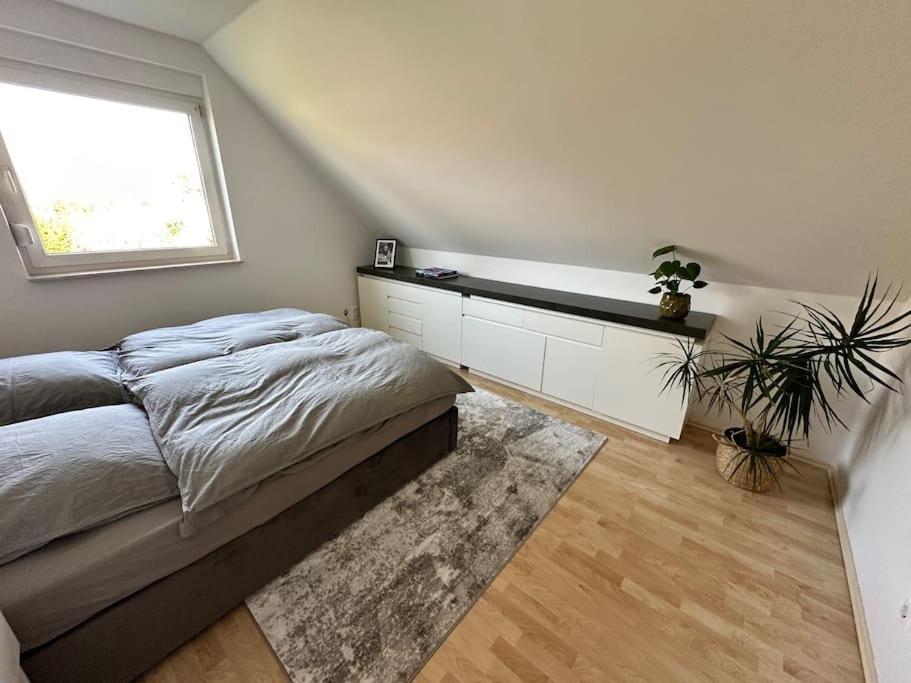 Sonniges & Ruhiges Mit Balkon Nahe Berlin *